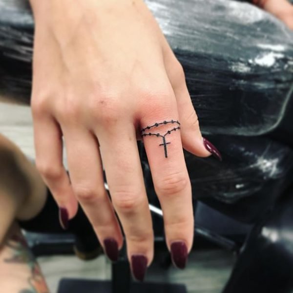 25 Tiny Hand Tattoo Ideas for Women That Are Trending in 2024